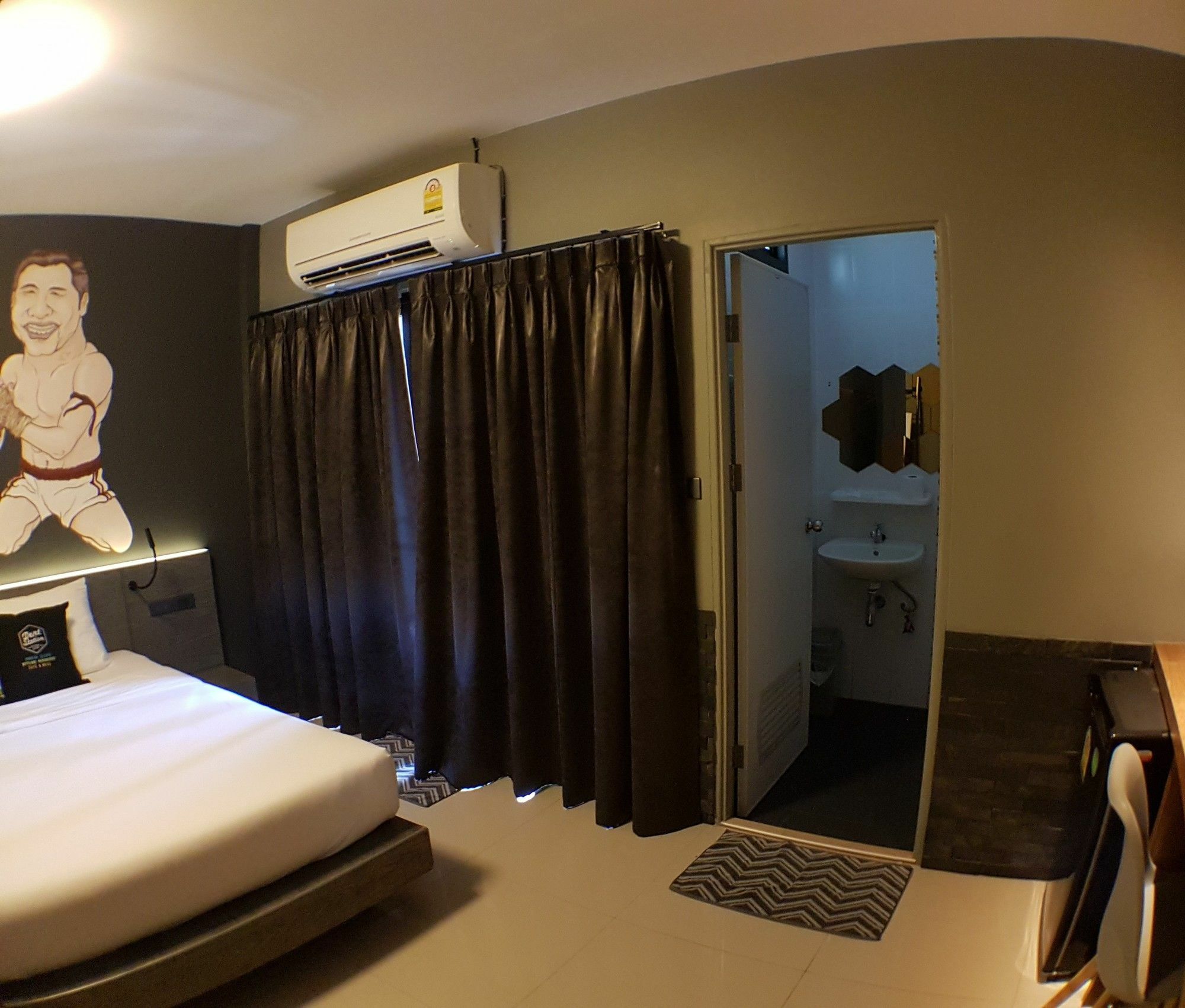 Hotel Dent Station Resident Phuket Exterior foto